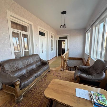 Guesthouse Lilia &Wine Celler تأيلافي المظهر الخارجي الصورة