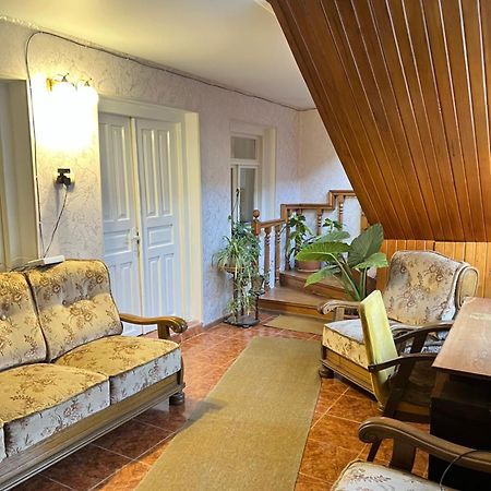 Guesthouse Lilia &Wine Celler تأيلافي المظهر الخارجي الصورة